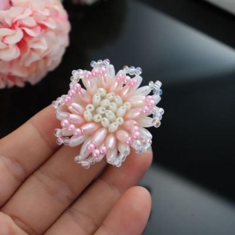 3D ручная работа из бисера, многоцветная нашивка с жемчужным цветком, тканевые наклейки, сумка для одежды, кепка с цветочной аппликацией, украшения для одежды, аксессуары «сделай сам»
3D ручная работа из бисера, многоцветная нашивка с жемчужным цветком, тканевые наклейки, сумка для одежды, кепка с цветочной аппликацией, украшения для одежды, аксессуары «сделай сам»