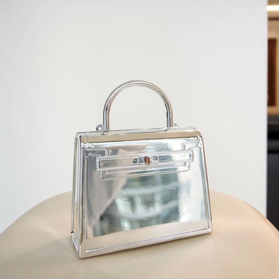 Metal dinner bag fashionable foreign style shoulder messenger bag mini exquisite handbag
Metal dinner bag fashionable foreign style shoulder messenger bag mini exquisite handbag