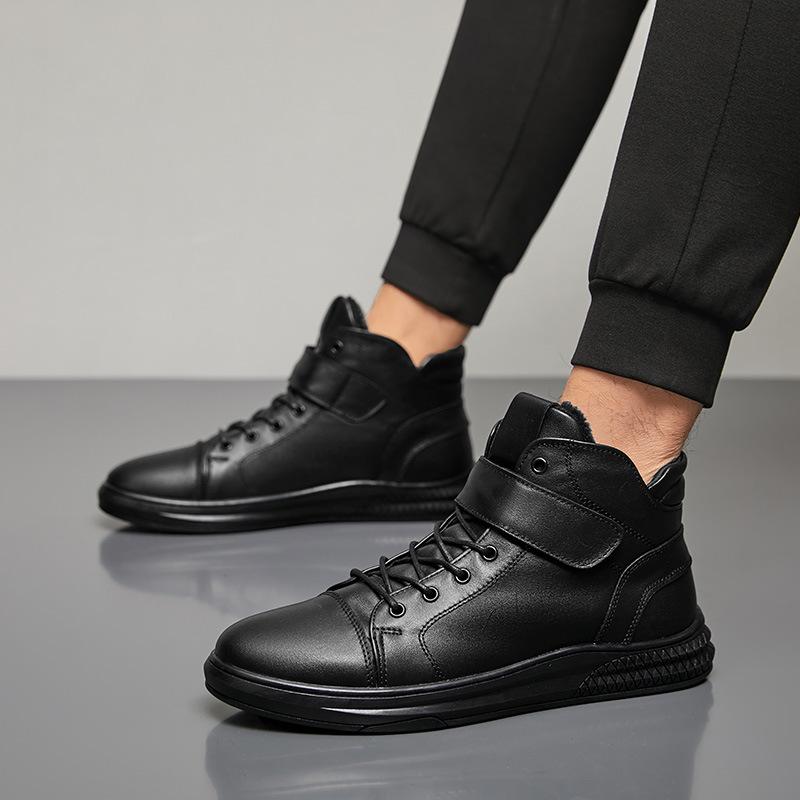 Autumn and winter Velcro high-top velvet lace-free casual leather shoes men s shoes men s medium tube shoes cotton shoes Martin boots 38
Autumn and winter Velcro high-top velvet lace-free casual leather shoes men s shoes men s medium tube shoes cotton shoes Martin boots 38