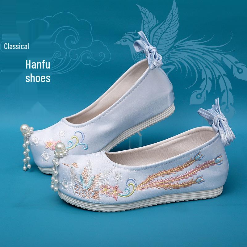 **Feng Sheng Embroidered Hanfu Shoes: Ancient Style Pointed Toe Cloth Footwear** 37
**Feng Sheng Embroidered Hanfu Shoes: Ancient Style Pointed Toe Cloth Footwear** 37