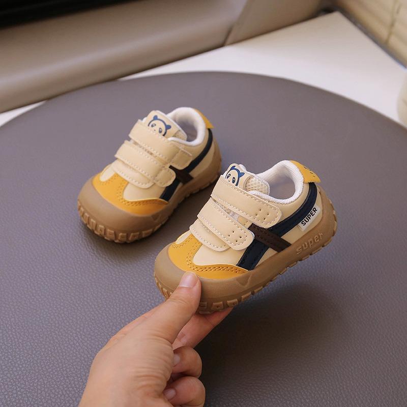 Baby Boys Walking Shoes Autumn New Arrivals (1-3 Years), Children s Shoes for Girls & Boys, Spring/Autumn Soft-Sole Toddler Functional Shoes. 26 жовтий
Baby Boys Walking Shoes Autumn New Arrivals (1-3 Years), Children s Shoes for Girls & Boys, Spring/Autumn Soft-Sole Toddler Functional Shoes. 26 жовтий