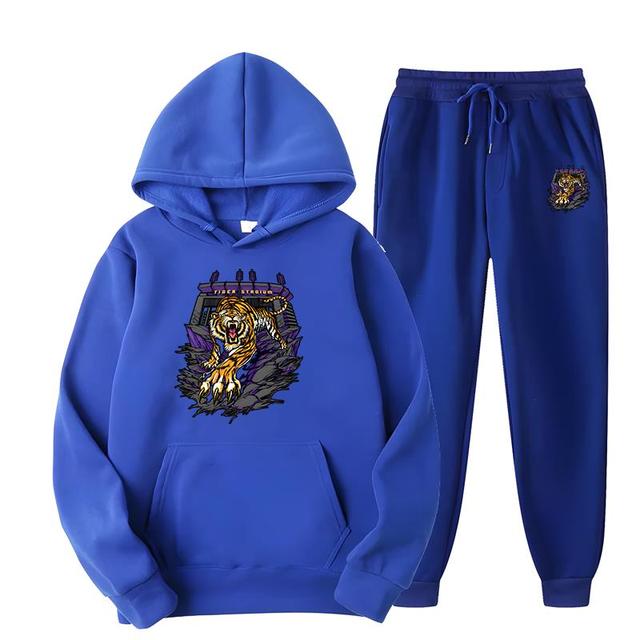 Готический ретро с принтом свирепого тигра, мужской, весна-осень, новый оригинальный дизайн, комплект с капюшоном, чистый хлопок, свободная уличная одежда 3XL
Готический ретро с принтом свирепого тигра, мужской, весна-осень, новый оригинальный дизайн, комплект с капюшоном, чистый хлопок, свободная уличная одежда 3XL