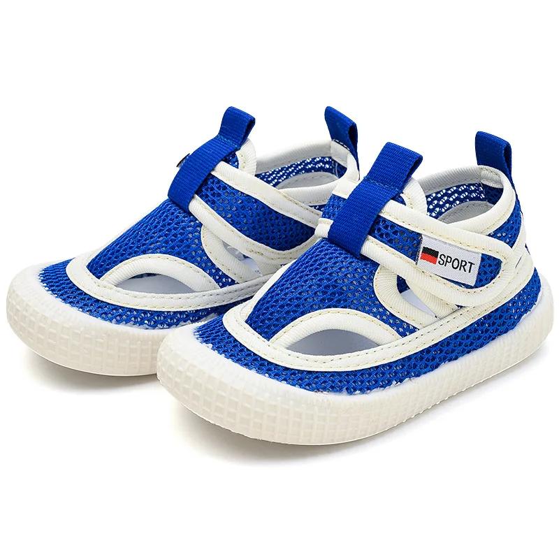Kids Half Sandals for Boys Girls Spring Summer Children Air Mesh Shoes Cut-outs Breathable Soft Anti-kick Fashion Shoes New 21 синій
Kids Half Sandals for Boys Girls Spring Summer Children Air Mesh Shoes Cut-outs Breathable Soft Anti-kick Fashion Shoes New 21 синій