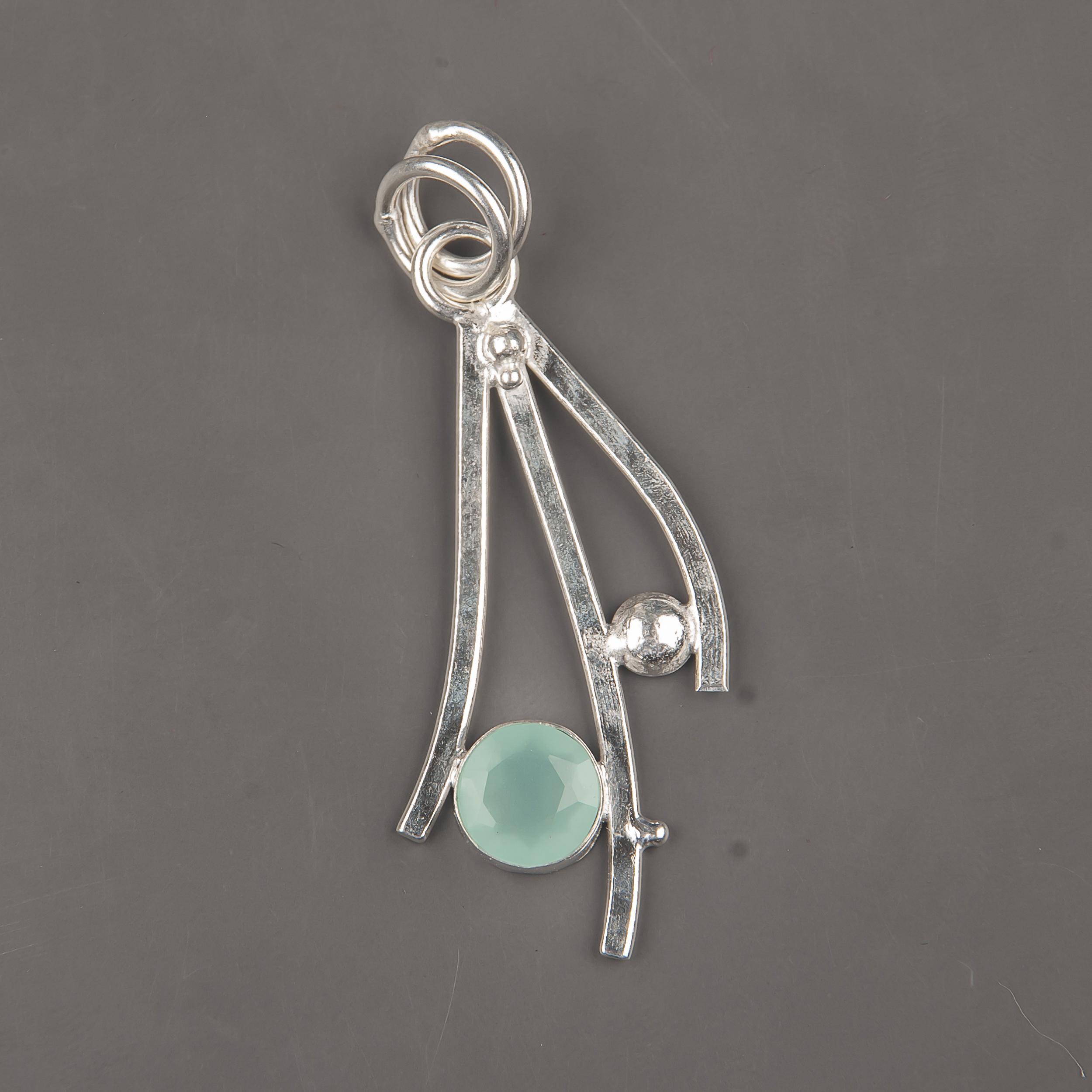 Aqua Chalcedony Silver Pendant Gemstone Jewelry, 925 Sterling Silver Pendant, Handmade Everyday Jewelry For Women 1.73 inches синій
Aqua Chalcedony Silver Pendant Gemstone Jewelry, 925 Sterling Silver Pendant, Handmade Everyday Jewelry For Women 1.73 inches синій