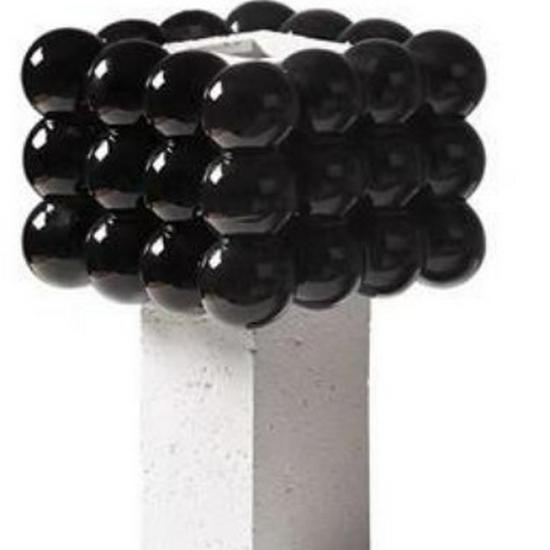 Luxury Geometric Plaid Vase for Elegant Display and Dried Floral Arrangements
Luxury Geometric Plaid Vase for Elegant Display and Dried Floral Arrangements