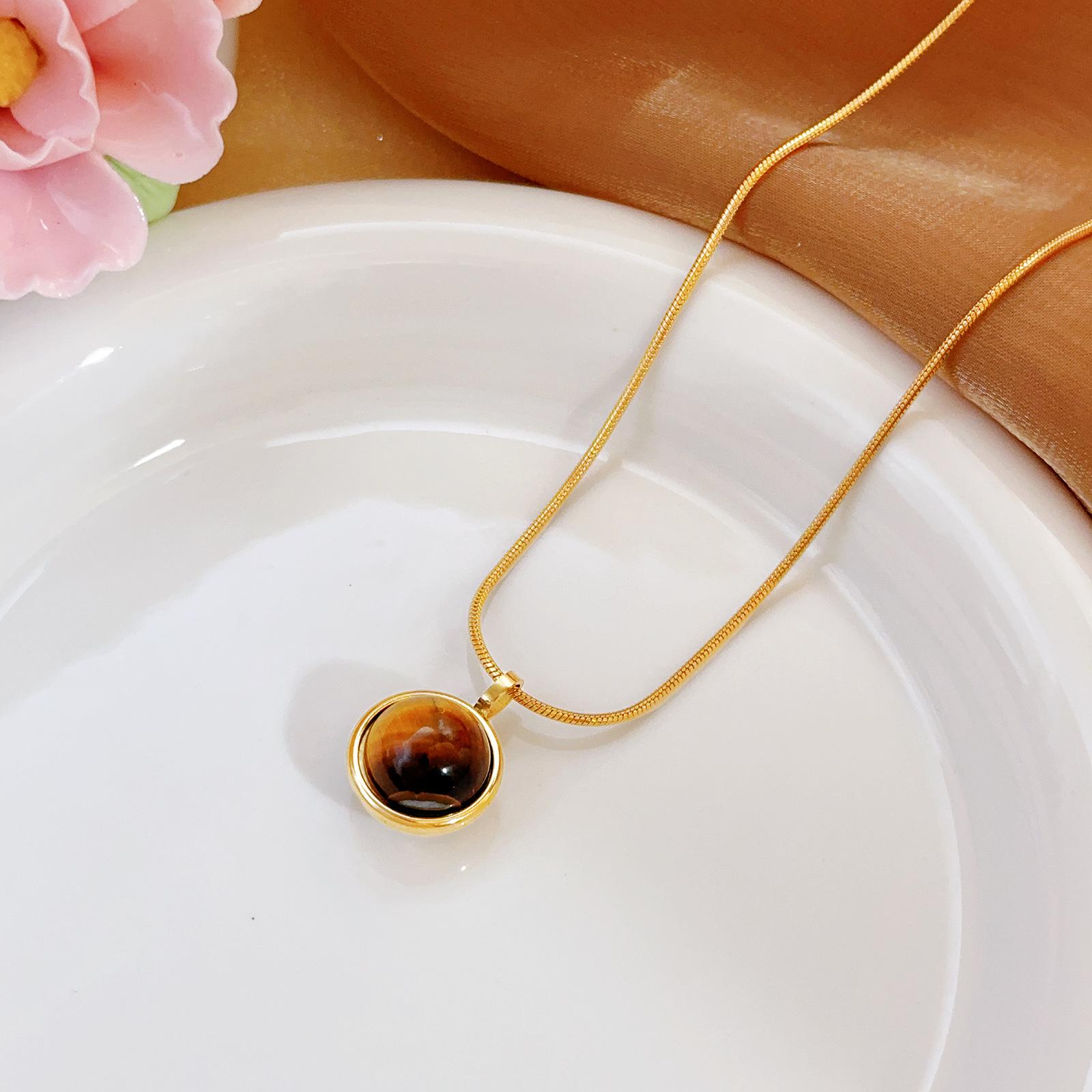 Золотое ожерелье из нержавеющей стали: Элегантные, Универсальные, Не тускнеющие женские украшения
Золотое ожерелье из нержавеющей стали: Элегантные, Универсальные, Не тускнеющие женские украшения