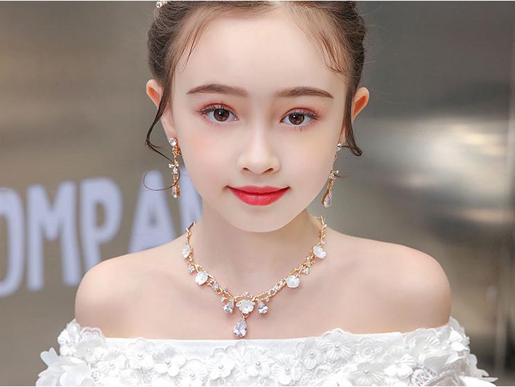 Набор повязок на голову «Кристальная принцесса Эльза» - Детская корона на день рождения, аксессуар для волос
Набор повязок на голову «Кристальная принцесса Эльза» - Детская корона на день рождения, аксессуар для волос