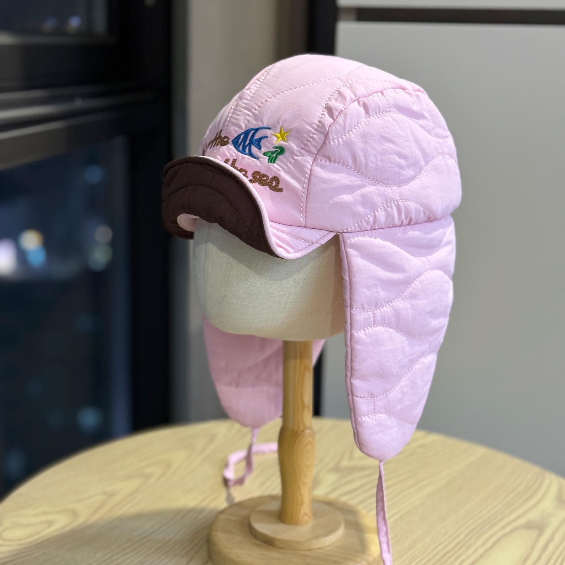 New winter trendy Lei Feng hat, warm outdoor ski flight hat for women, fleece-lined outdoor Northeast hat with ear protection Adult54-60Average Size рожевий
New winter trendy Lei Feng hat, warm outdoor ski flight hat for women, fleece-lined outdoor Northeast hat with ear protection Adult54-60Average Size рожевий