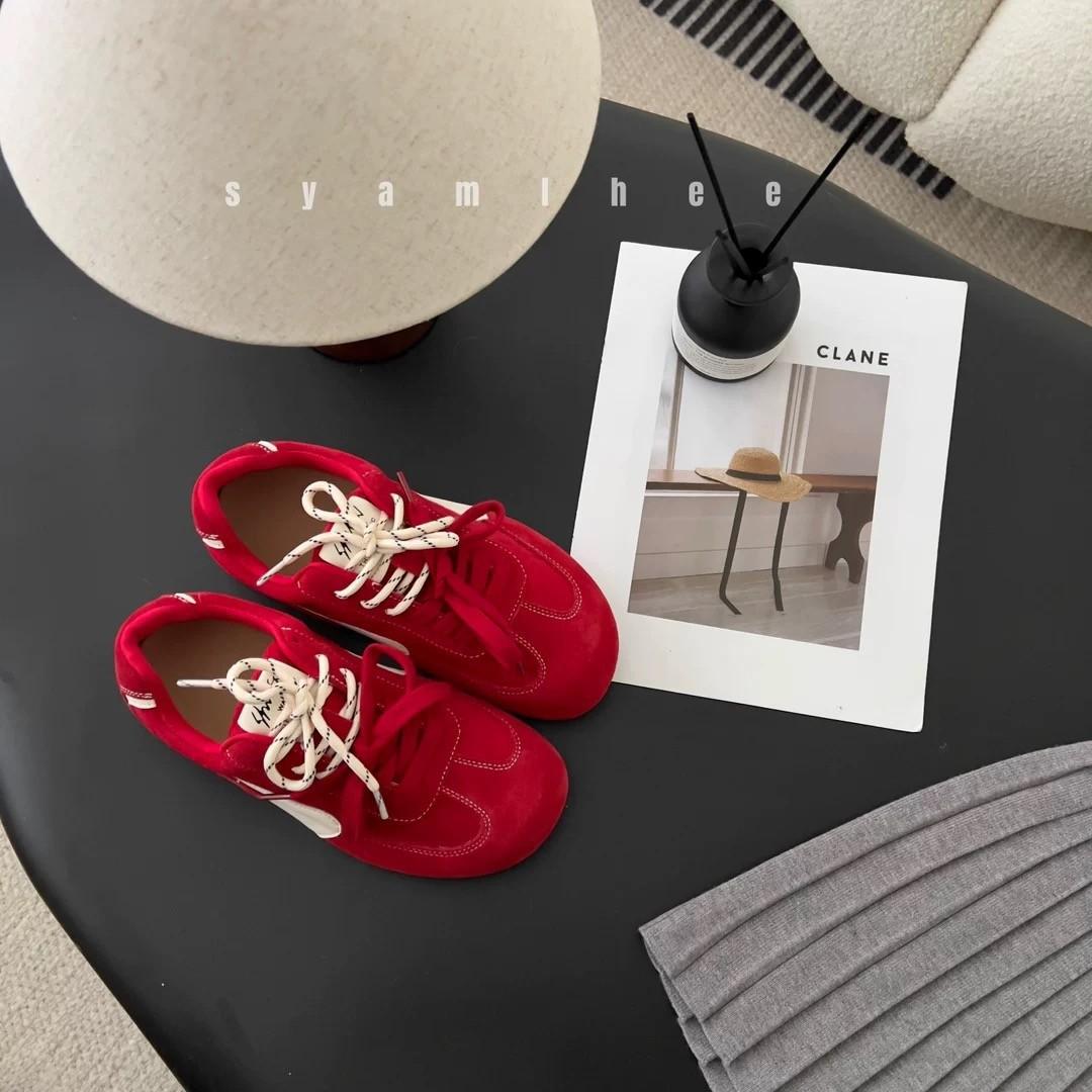 Весна 2025 года, новые туфли Forrest Gump на платформе с круглым носком, удобные кроссовки для бега, женские туфли со шнуровкой 1-3o 35 красный
Весна 2025 года, новые туфли Forrest Gump на платформе с круглым носком, удобные кроссовки для бега, женские туфли со шнуровкой 1-3o 35 красный