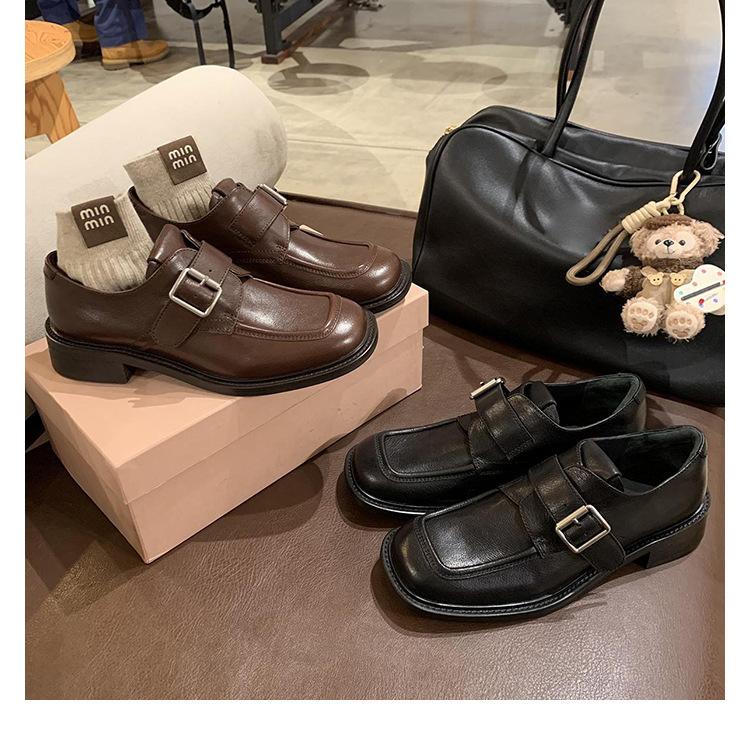 Cowhide version~ Maillard genuine leather retro women s thick heel square head belt buckle small leather shoes women s shoes single shoes 40
Cowhide version~ Maillard genuine leather retro women s thick heel square head belt buckle small leather shoes women s shoes single shoes 40