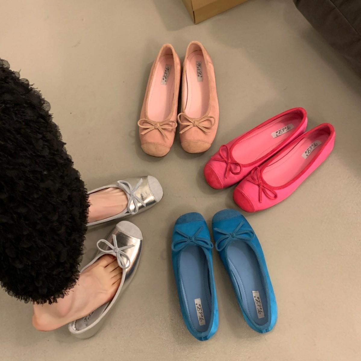 Нежные вечерние туфли на плоской подошве, французское серебро, новые китайские туфли-одиночки, женские туфли Doudou, новые весенние и летние балетки на мягкой подошве 40 темно-синий
Нежные вечерние туфли на плоской подошве, французское серебро, новые китайские туфли-одиночки, женские туфли Doudou, новые весенние и летние балетки на мягкой подошве 40 темно-синий