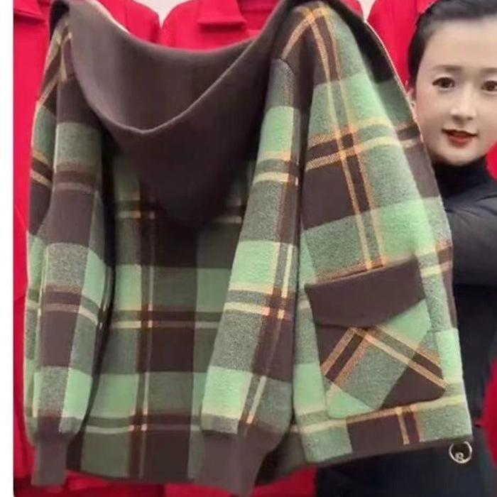 Mom s Autumn/Winter Velvet Plaid Wool Hooded Cardigan 4XL (140-150 lbs recommended)
Mom s Autumn/Winter Velvet Plaid Wool Hooded Cardigan 4XL (140-150 lbs recommended)