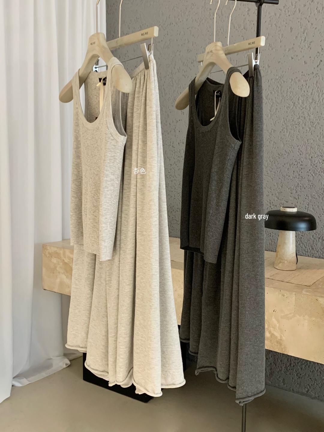 Guangzhou Women s Spring/Summer Stylish Knit Vest & Skirt Two-Piece Set One Size темно-серого
Guangzhou Women s Spring/Summer Stylish Knit Vest & Skirt Two-Piece Set One Size темно-серого