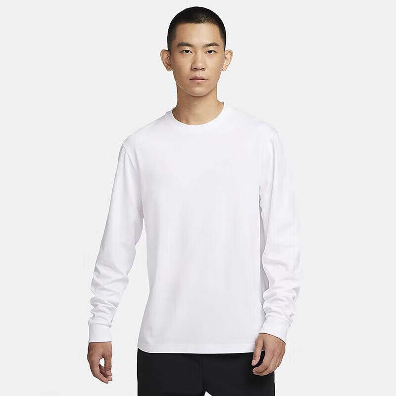 Nike Men s Long Sleeve Training Top L
Nike Men s Long Sleeve Training Top L