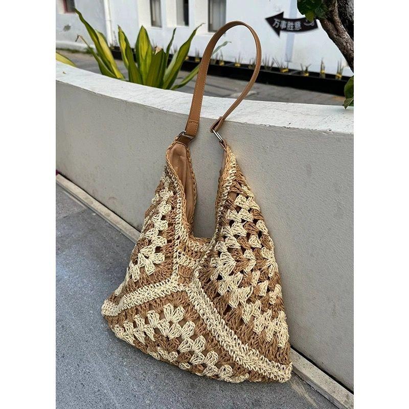 Ur Beach Handmade Leisure Large Capacity Straw Woven Bag
Ur Beach Handmade Leisure Large Capacity Straw Woven Bag