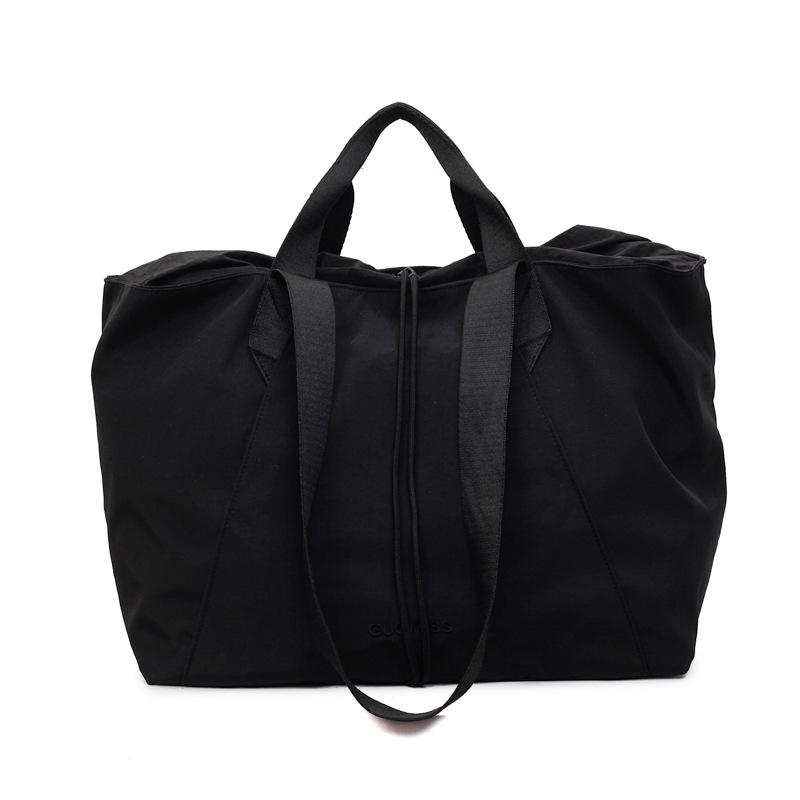 Lightweight Water-Resistant Large Capacity Expandable Sports Shoulder Bag чорний
Lightweight Water-Resistant Large Capacity Expandable Sports Shoulder Bag чорний
