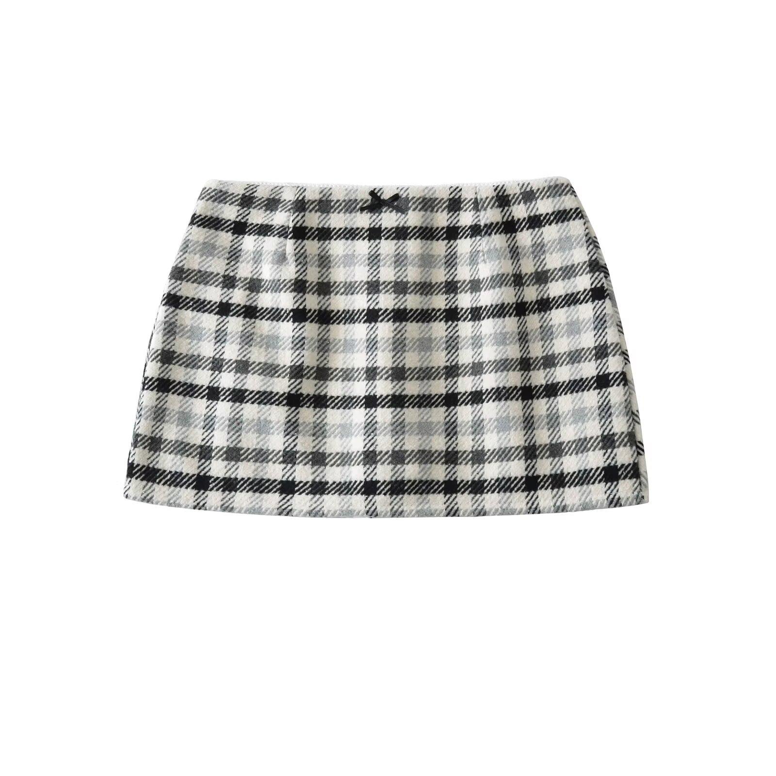 Chic Low-Waist Plaid A-Line Mini Skirt with Bow Knot - Women s Fall/Winter Medium
Chic Low-Waist Plaid A-Line Mini Skirt with Bow Knot - Women s Fall/Winter Medium