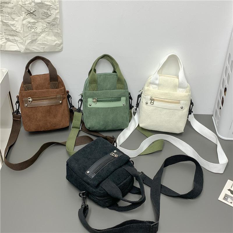 Fashion simple corduroy small square bag 2025 new fashion simple shoulder messenger bag casual retro handbag one size fits all
Fashion simple corduroy small square bag 2025 new fashion simple shoulder messenger bag casual retro handbag one size fits all