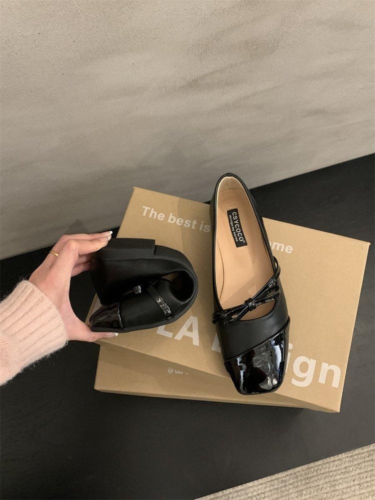 Soft leather version! French bow single shoes women s flat-bottomed commuter square head light mouth laden shoes retro evening Mary Jane shoes 39
Soft leather version! French bow single shoes women s flat-bottomed commuter square head light mouth laden shoes retro evening Mary Jane shoes 39