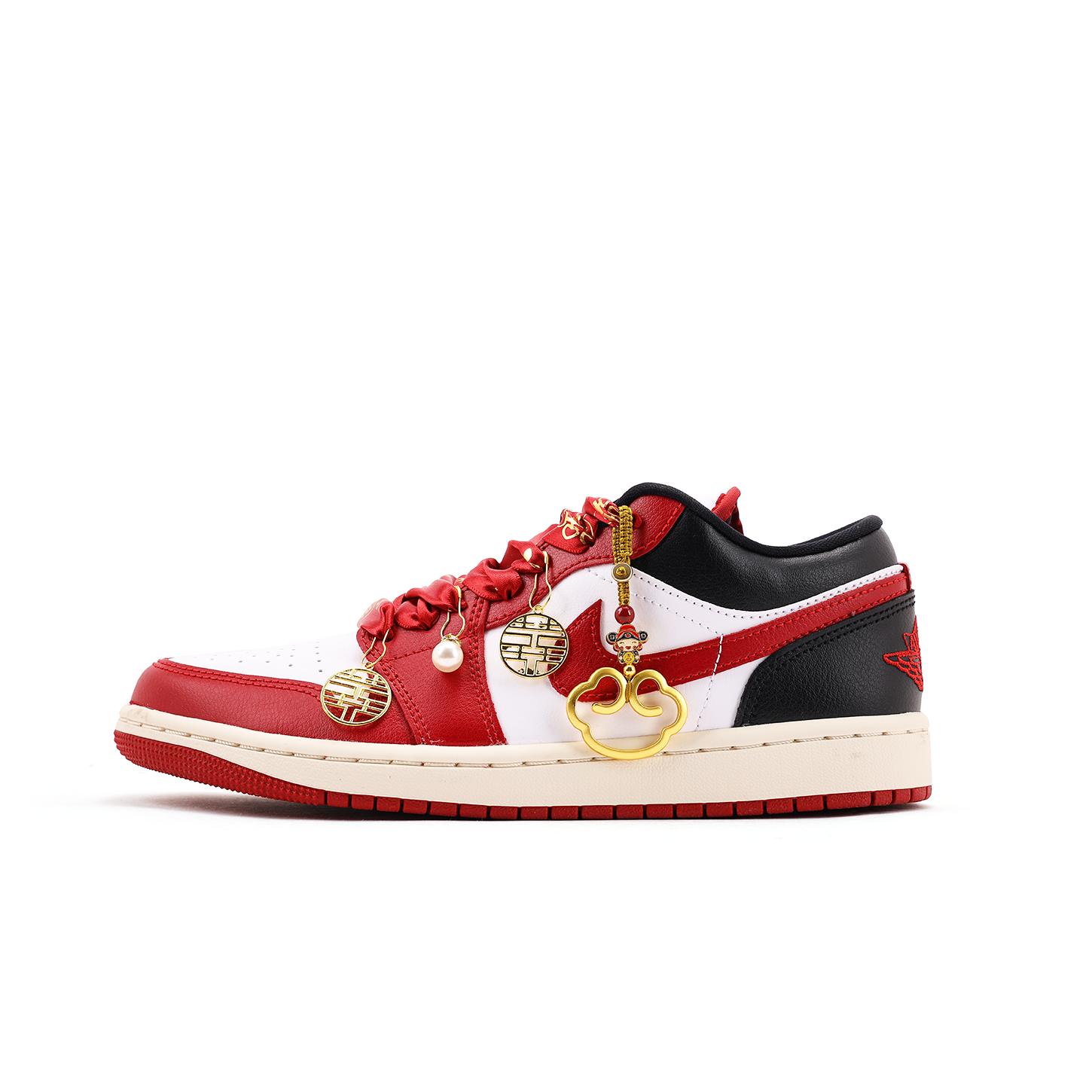 Jordan Air Jordan 1 Leather Cushioning, Wear Resistant Low top Vintage Basketball Shoes Unisex Black Red DC0774-160(Team59-) 38
Jordan Air Jordan 1 Leather Cushioning, Wear Resistant Low top Vintage Basketball Shoes Unisex Black Red DC0774-160(Team59-) 38