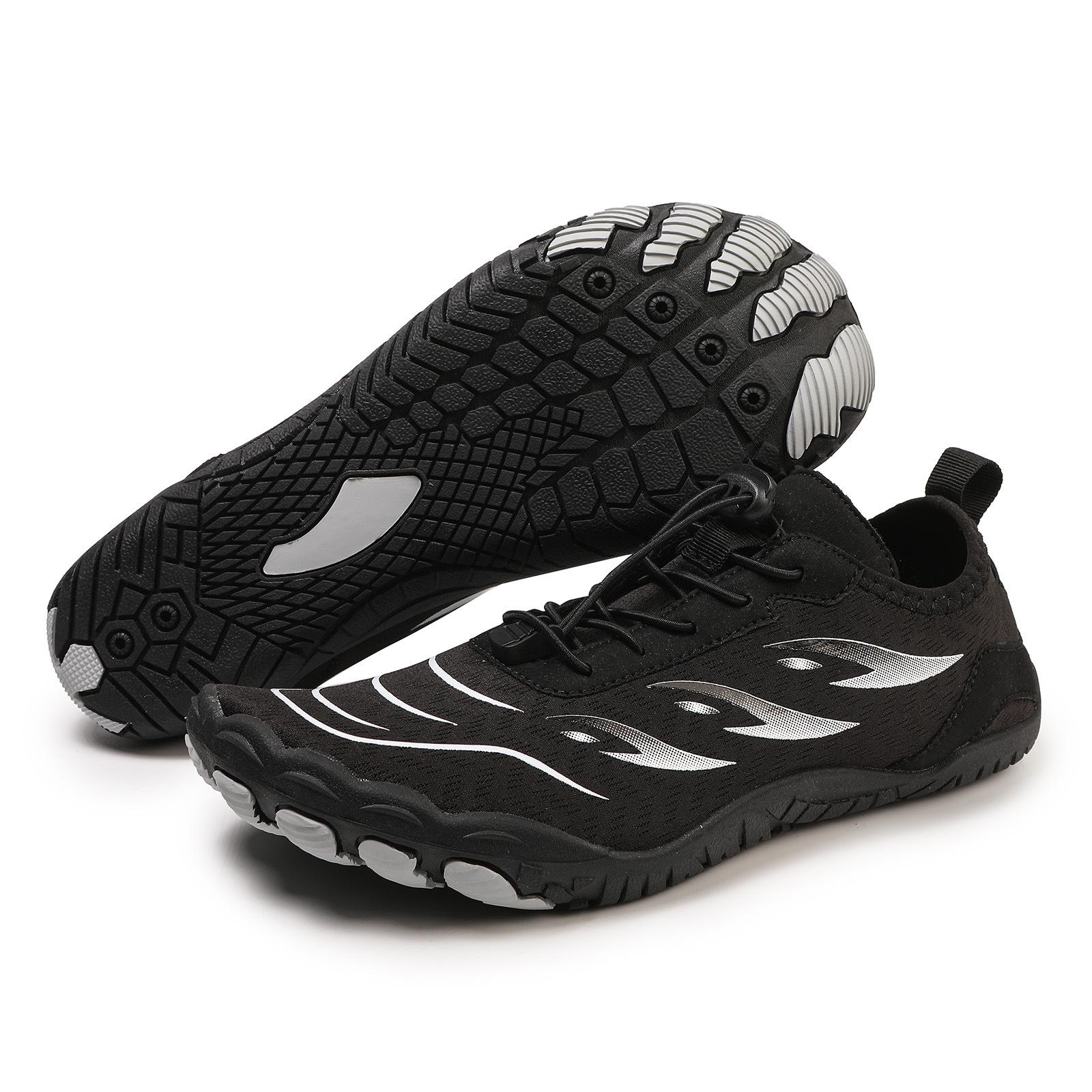 Новые мужские и женские уличные пляжные туфли большого размера, подошва с пятью пальцами, нескользящие, быстросохнущие, обувь для ходьбы в воде, для занятий фитнесом в помещении 36
Новые мужские и женские уличные пляжные туфли большого размера, подошва с пятью пальцами, нескользящие, быстросохнущие, обувь для ходьбы в воде, для занятий фитнесом в помещении 36