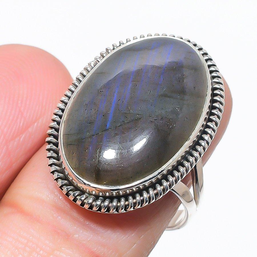 Natural Labradorite Gemstone Handmade 925 Solid Silver Jewelry Ring Size 9 Z4N51
Natural Labradorite Gemstone Handmade 925 Solid Silver Jewelry Ring Size 9 Z4N51