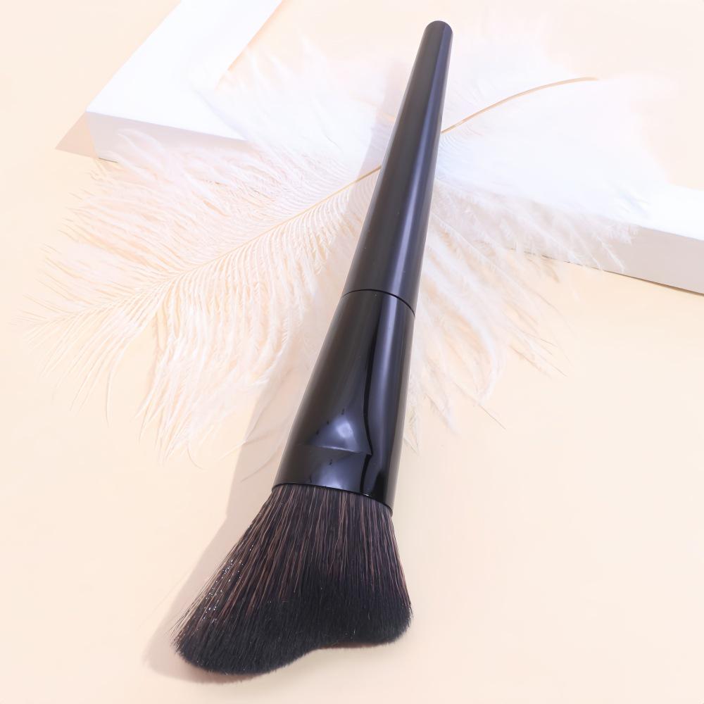 Wave-Contour Brush: Perfect for Facial Angles, Ideal for Beginners.
Wave-Contour Brush: Perfect for Facial Angles, Ideal for Beginners.