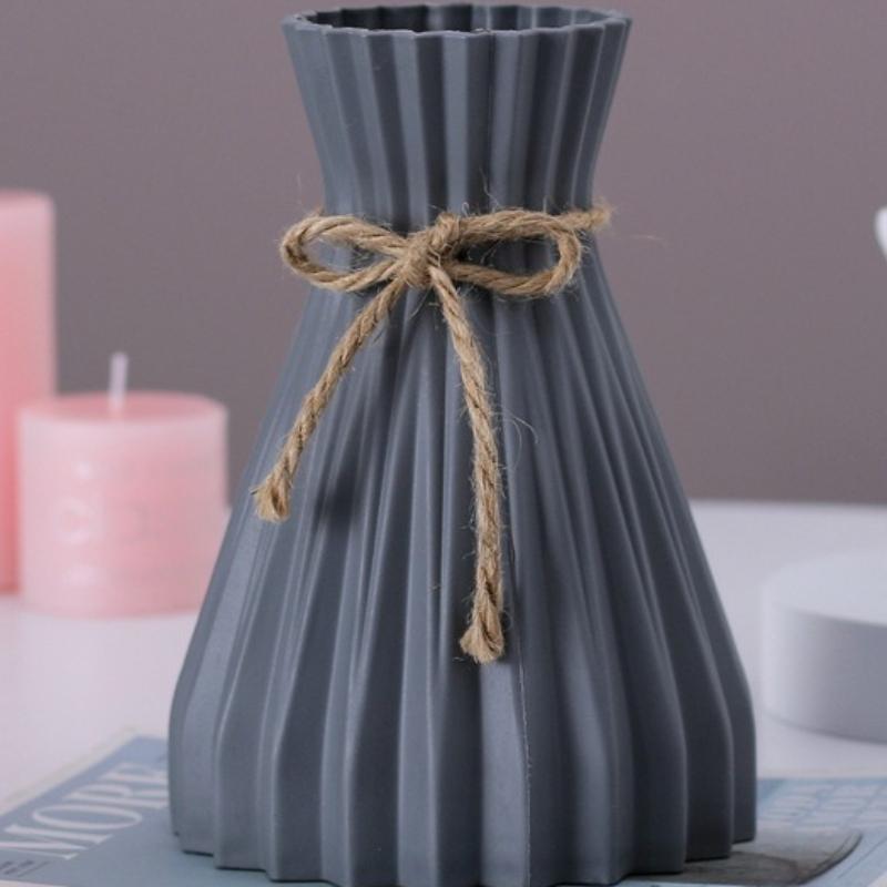 Creative Origami Vase European Pleated Design Plastic Folding Flower Vase Modern Decor for Dry Flower Arrangement сірий
Creative Origami Vase European Pleated Design Plastic Folding Flower Vase Modern Decor for Dry Flower Arrangement сірий