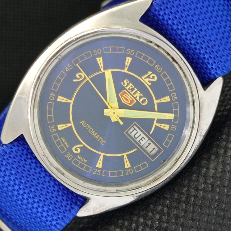 Б/У винтажные часы SEIKO 5 AUTOMATIC 6349A JAPAN MENS D/D BLUE WATCH 595c-a319244-9 SKU595c-a319244
Б/У винтажные часы SEIKO 5 AUTOMATIC 6349A JAPAN MENS D/D BLUE WATCH 595c-a319244-9 SKU595c-a319244