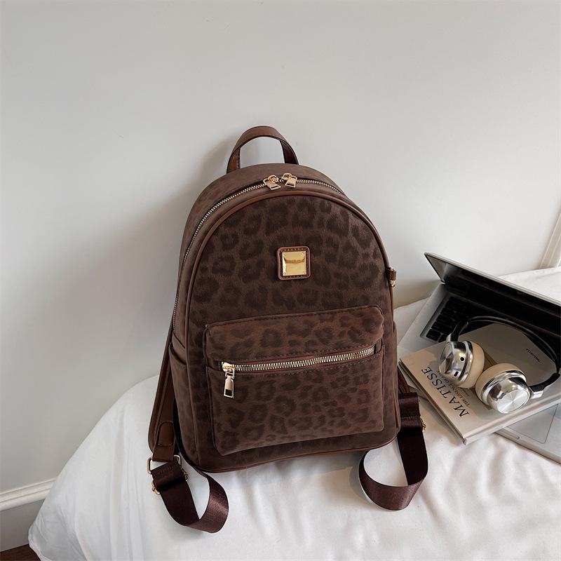 2025 осень новый простой рюкзак женский большой вместимости нишевый леопардовый принт повседневный рюкзак для выхода в свет дорожный рюкзак
2025 осень новый простой рюкзак женский большой вместимости нишевый леопардовый принт повседневный рюкзак для выхода в свет дорожный рюкзак