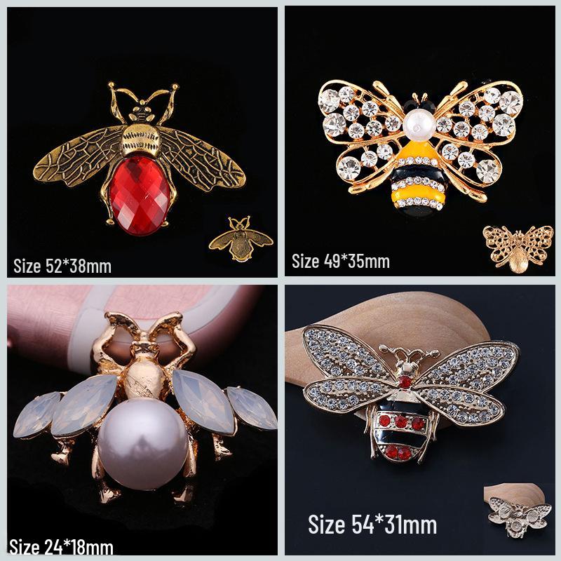 Creative DIY Jewelry Accessories: Bee & Butterfly Alloy Animal Phone Case Stickers with Diamonds D1028 Bee (White)
Creative DIY Jewelry Accessories: Bee & Butterfly Alloy Animal Phone Case Stickers with Diamonds D1028 Bee (White)
