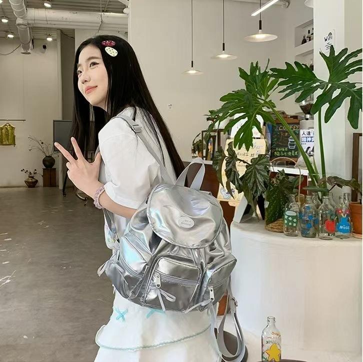 Backpack Women Large Capacity Casual Korean Students schoolbag Outdoor Mountaineering Bag Fashionable Light Travel 16x15x27
Backpack Women Large Capacity Casual Korean Students schoolbag Outdoor Mountaineering Bag Fashionable Light Travel 16x15x27