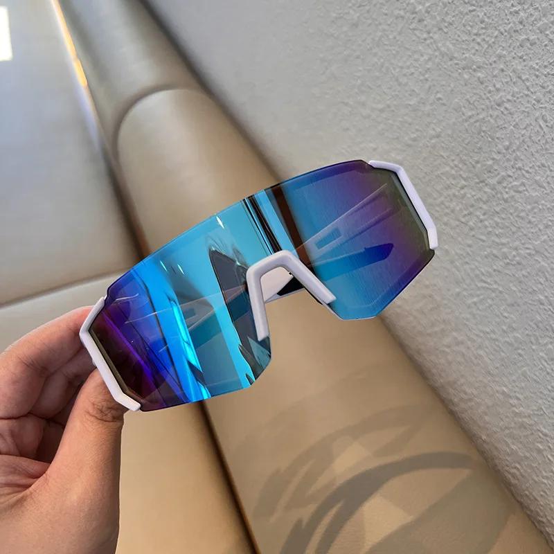 Men s Fashion Outdoor Riding Sunglasses Outdoor UV400 Sunglasses Skiing Mountaineering Riding Windproof Goggles Running Glasses as picture
Men s Fashion Outdoor Riding Sunglasses Outdoor UV400 Sunglasses Skiing Mountaineering Riding Windproof Goggles Running Glasses as picture