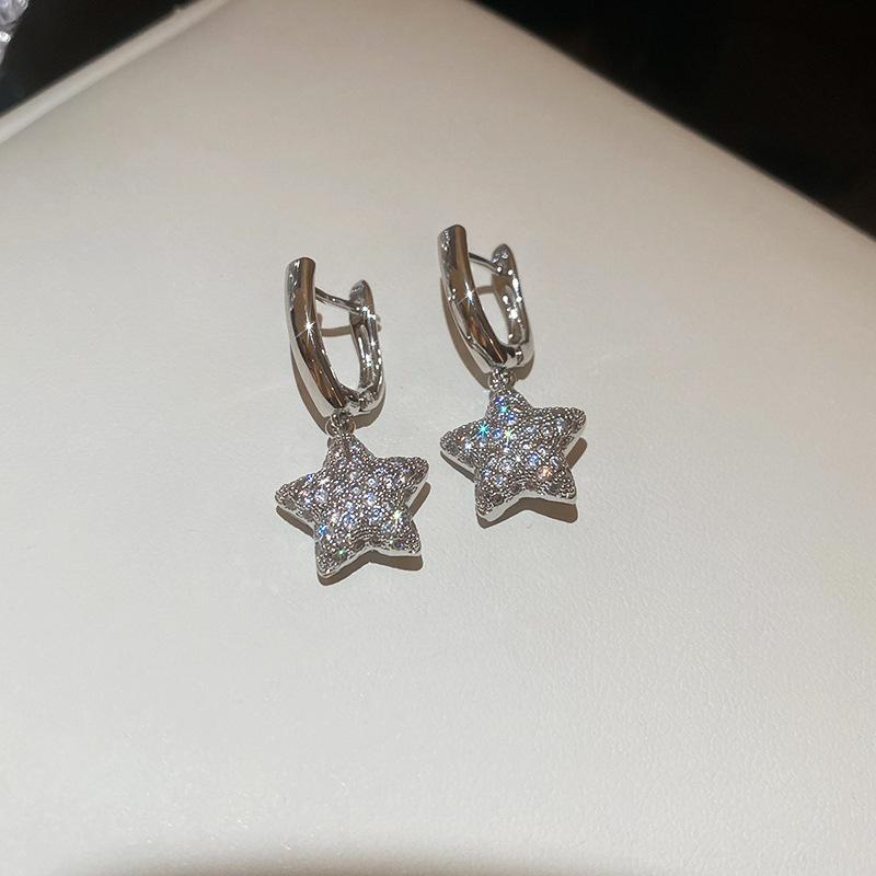 18k Gold Electroplated Zircon U-shaped Love Geometric Ear Buckle Fashion Light Luxury Drop Earrings Versatile Simple Zircon
18k Gold Electroplated Zircon U-shaped Love Geometric Ear Buckle Fashion Light Luxury Drop Earrings Versatile Simple Zircon