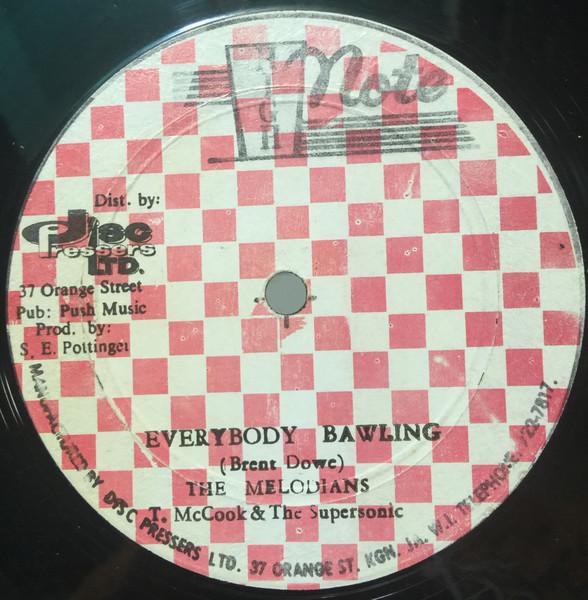12-дюймовая пластинка MELODIANS , TOMMY MCCOOK & SUPERSON - Everybody Bawling / Girl I ve Got A none High Note 1976 Ямайка Регги, Ска и Даб Б/У
12-дюймовая пластинка MELODIANS , TOMMY MCCOOK & SUPERSON - Everybody Bawling / Girl I ve Got A none High Note 1976 Ямайка Регги, Ска и Даб Б/У