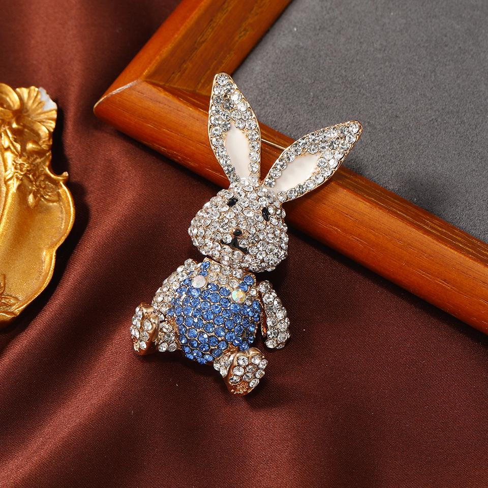 Exquisite Women Kids Cute Rabbit Luxury Crystal Badges Jewelry Fashion Decoration Shining Boutique Animal Brooches Pins Gift
Exquisite Women Kids Cute Rabbit Luxury Crystal Badges Jewelry Fashion Decoration Shining Boutique Animal Brooches Pins Gift