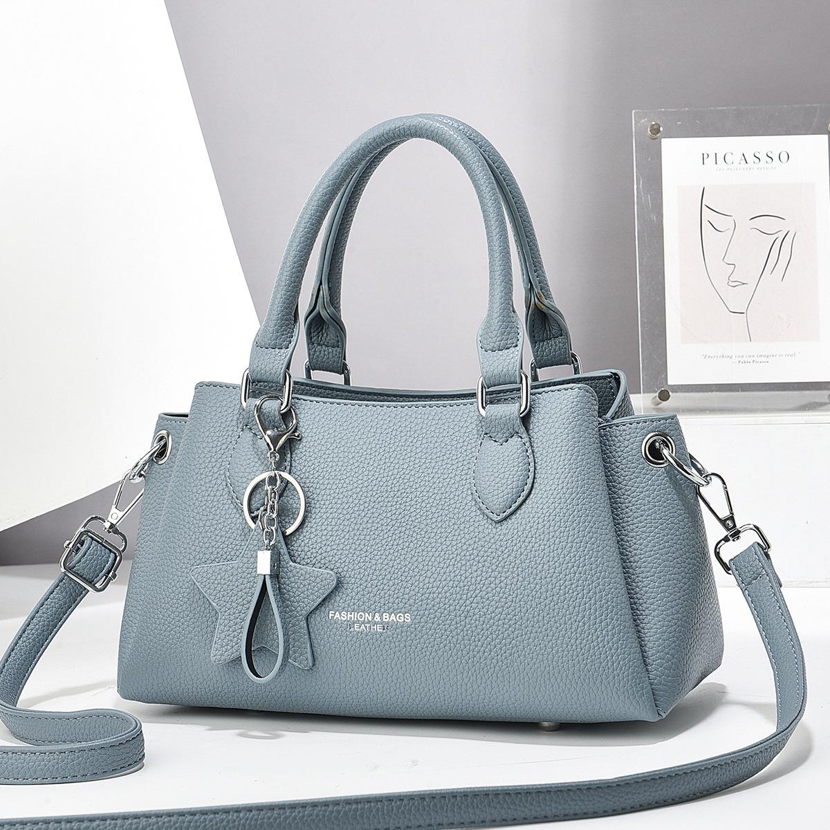 Bag Women s 2025 New Fashion Shoulder Crossbody Bag Practical Multi-layer Large Capacity Mobile Phone Bag Mom Bag Trend Sense синій
Bag Women s 2025 New Fashion Shoulder Crossbody Bag Practical Multi-layer Large Capacity Mobile Phone Bag Mom Bag Trend Sense синій