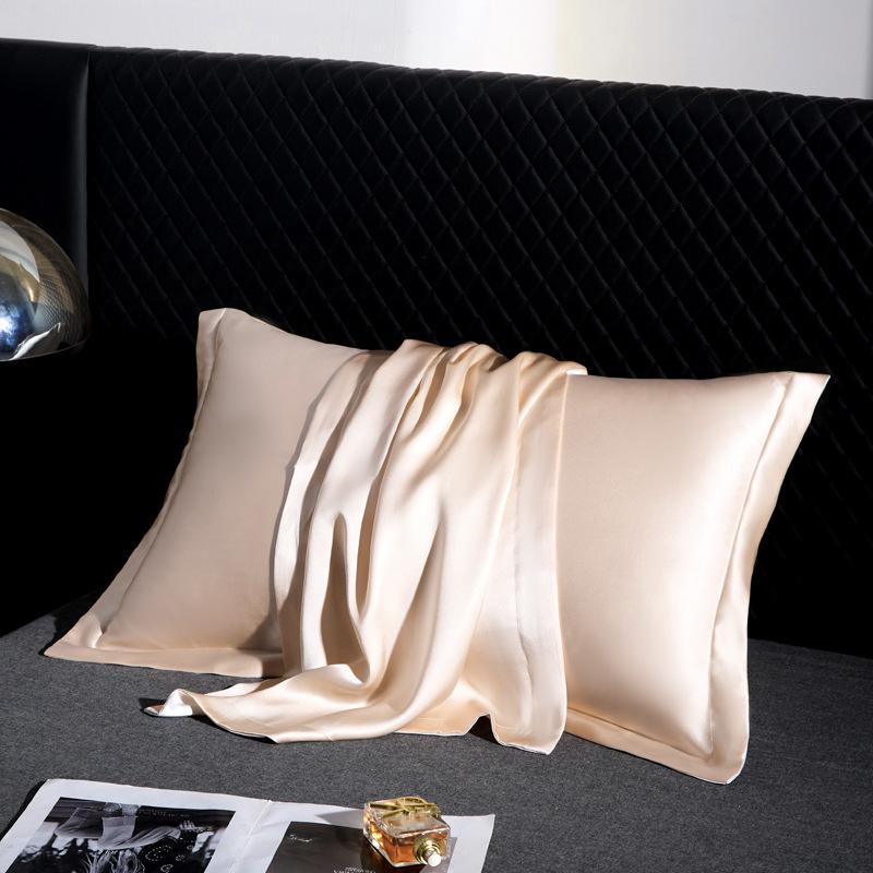 Double-Sided 40 Momme Mulberry Silk Pillowcase, 100% Pure Silk, Hair Care Pillow Cover, Single Adult Size 48x74cm 48x74cm - 1 piece
Double-Sided 40 Momme Mulberry Silk Pillowcase, 100% Pure Silk, Hair Care Pillow Cover, Single Adult Size 48x74cm 48x74cm - 1 piece