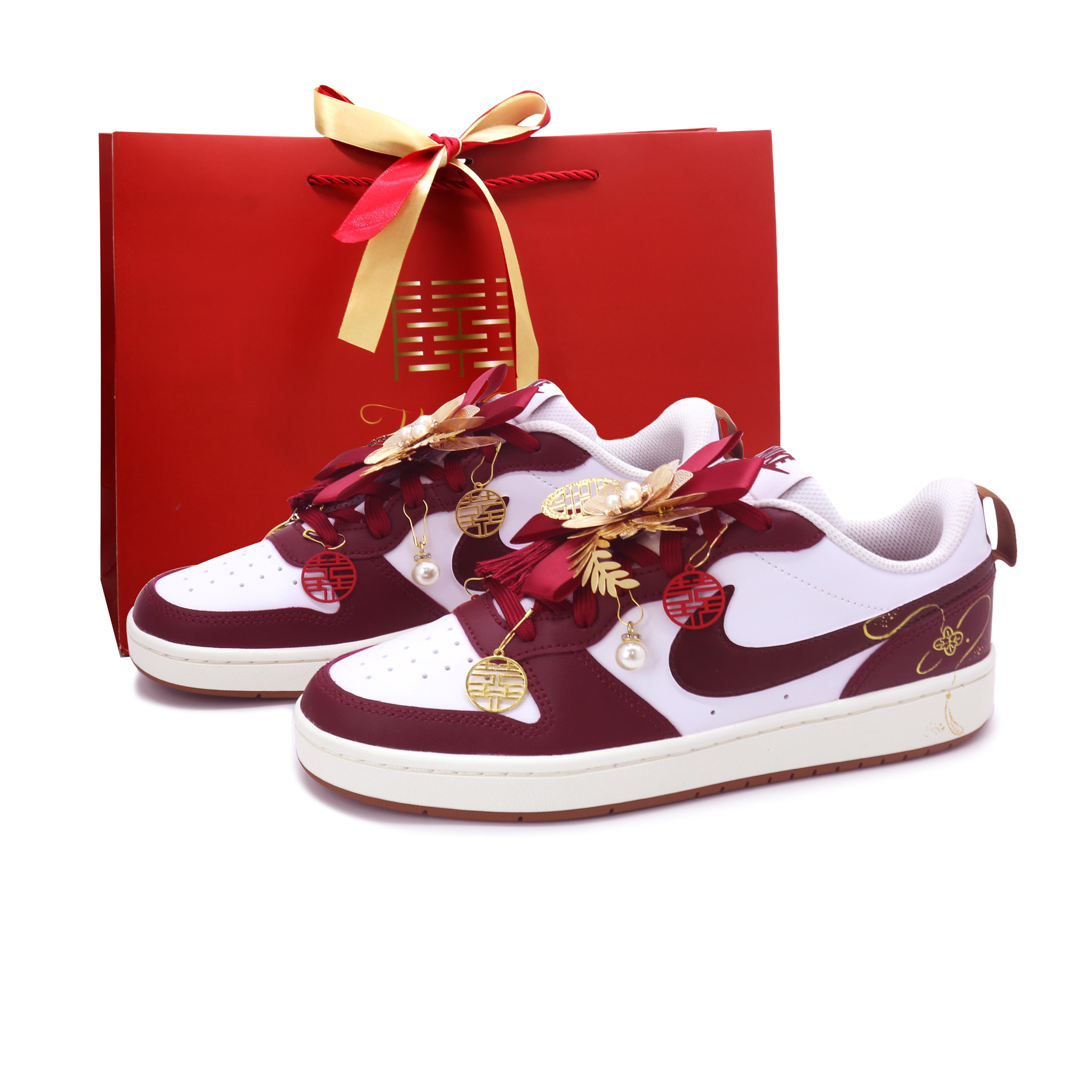 Nike Court Borough Wedding Shoes, Blissful Union, Couple Pre Wedding Preparation Leather IB4706-121(Team2057-) 38.5
Nike Court Borough Wedding Shoes, Blissful Union, Couple Pre Wedding Preparation Leather IB4706-121(Team2057-) 38.5