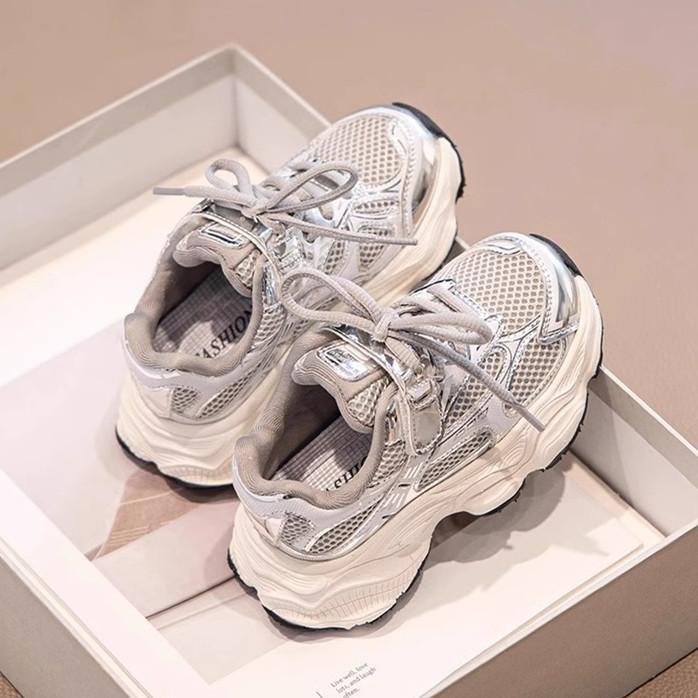Girls spring and autumn sports shoes 2025 non-slip dad shoes mesh casual shoes versatile fashion trendy boys single shoes breathable 37 inner length 22.9cm серый
Girls spring and autumn sports shoes 2025 non-slip dad shoes mesh casual shoes versatile fashion trendy boys single shoes breathable 37 inner length 22.9cm серый