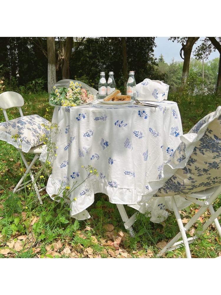 White Tablecloth With Blue Embroidery Pure Cotton Dining Table Coffee Table Cover French Country Style Lotus Leaf Edge Fabric 100x100cm
White Tablecloth With Blue Embroidery Pure Cotton Dining Table Coffee Table Cover French Country Style Lotus Leaf Edge Fabric 100x100cm
