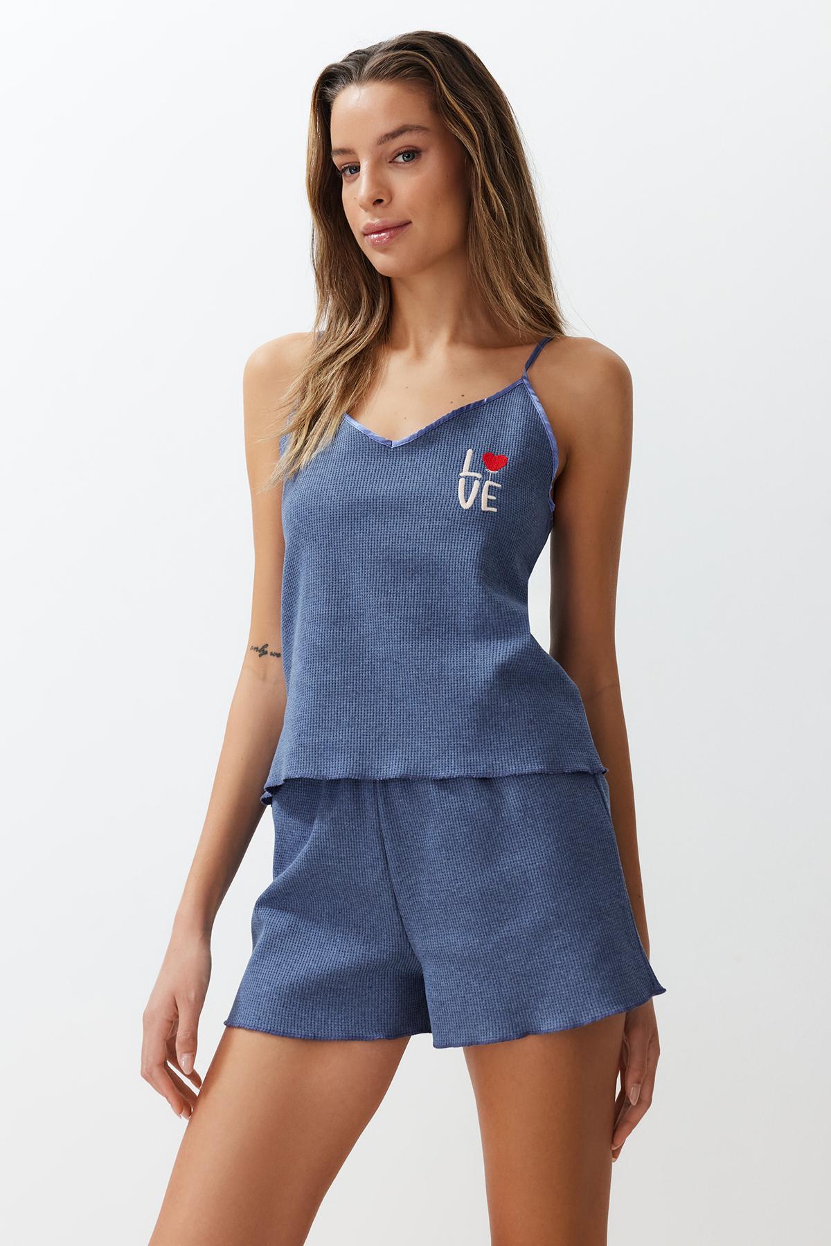 Women s Fashion New Pajama Set Blue Cotton Textured Embroidered Rope Strap Knitted Pajama Set M синій
Women s Fashion New Pajama Set Blue Cotton Textured Embroidered Rope Strap Knitted Pajama Set M синій
