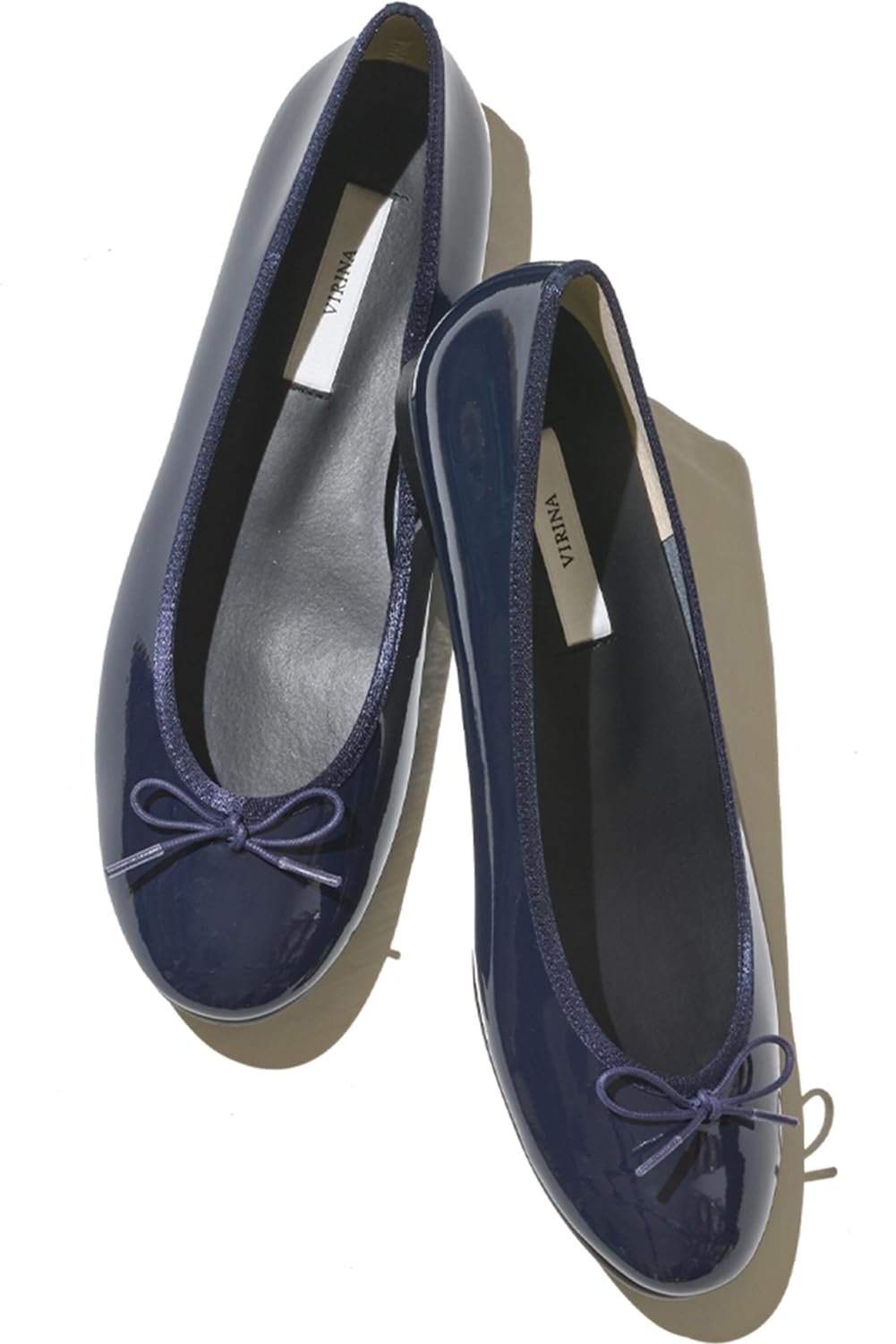 VIRINA Балетки Сделано из дождевой или патентованной пены с эффектом памяти Круглый размер Включает женские балетки 17FW, Япония, Блеск, Кожа, Водоотталкивающий, Антибактериальный,
VIRINA Балетки Сделано из дождевой или патентованной пены с эффектом памяти Круглый размер Включает женские балетки 17FW, Япония, Блеск, Кожа, Водоотталкивающий, Антибактериальный,