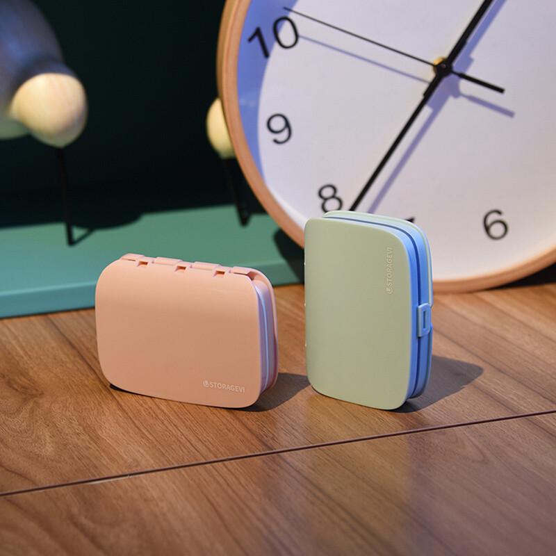 Portable Weekly Pill Organizer
Portable Weekly Pill Organizer