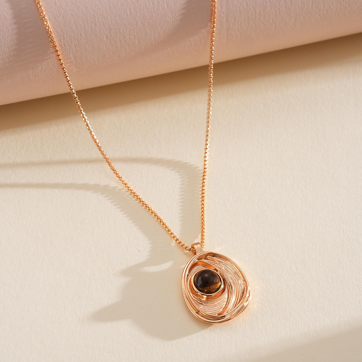 DIGADAGU Alloy Oval Stone Geometric Pendant Necklace New Simple Luxury Woolen Chain Women s Party Zircon Accessories коричневый
DIGADAGU Alloy Oval Stone Geometric Pendant Necklace New Simple Luxury Woolen Chain Women s Party Zircon Accessories коричневый