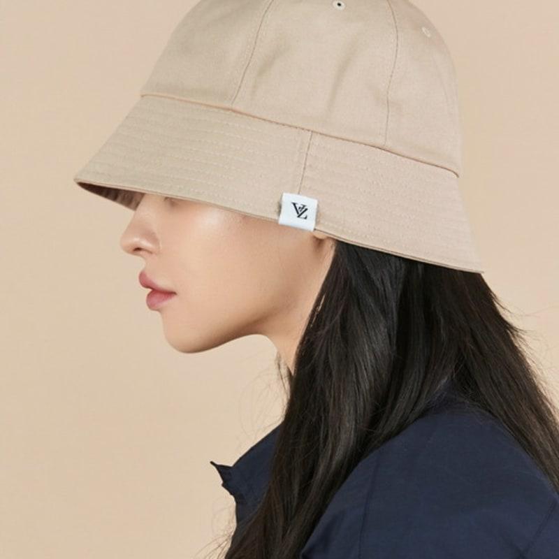 VARZAR Монограммная этикетка Круглая панама бежевая FREE
VARZAR Монограммная этикетка Круглая панама бежевая FREE