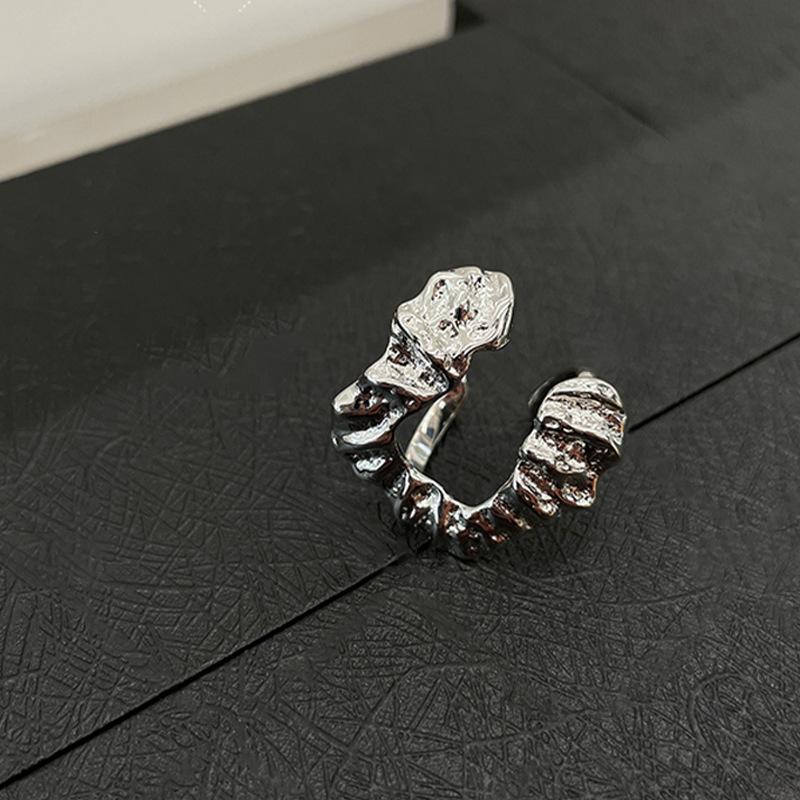 And Luxurious Trendy Geometric Fish Pattern Ring In Adjustable Silver Design For Giving Gift
And Luxurious Trendy Geometric Fish Pattern Ring In Adjustable Silver Design For Giving Gift