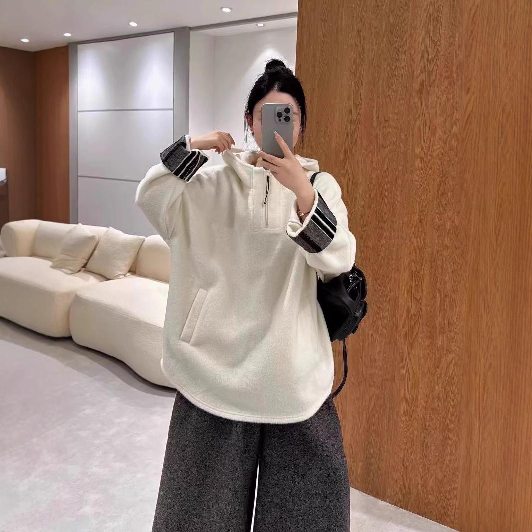 Women s Trendy Wool Blend Hooded Sweatshirt: Mid-Length, Loose-Fit, Hip-Covering Style for Autumn/Winter 2025 Large
Women s Trendy Wool Blend Hooded Sweatshirt: Mid-Length, Loose-Fit, Hip-Covering Style for Autumn/Winter 2025 Large