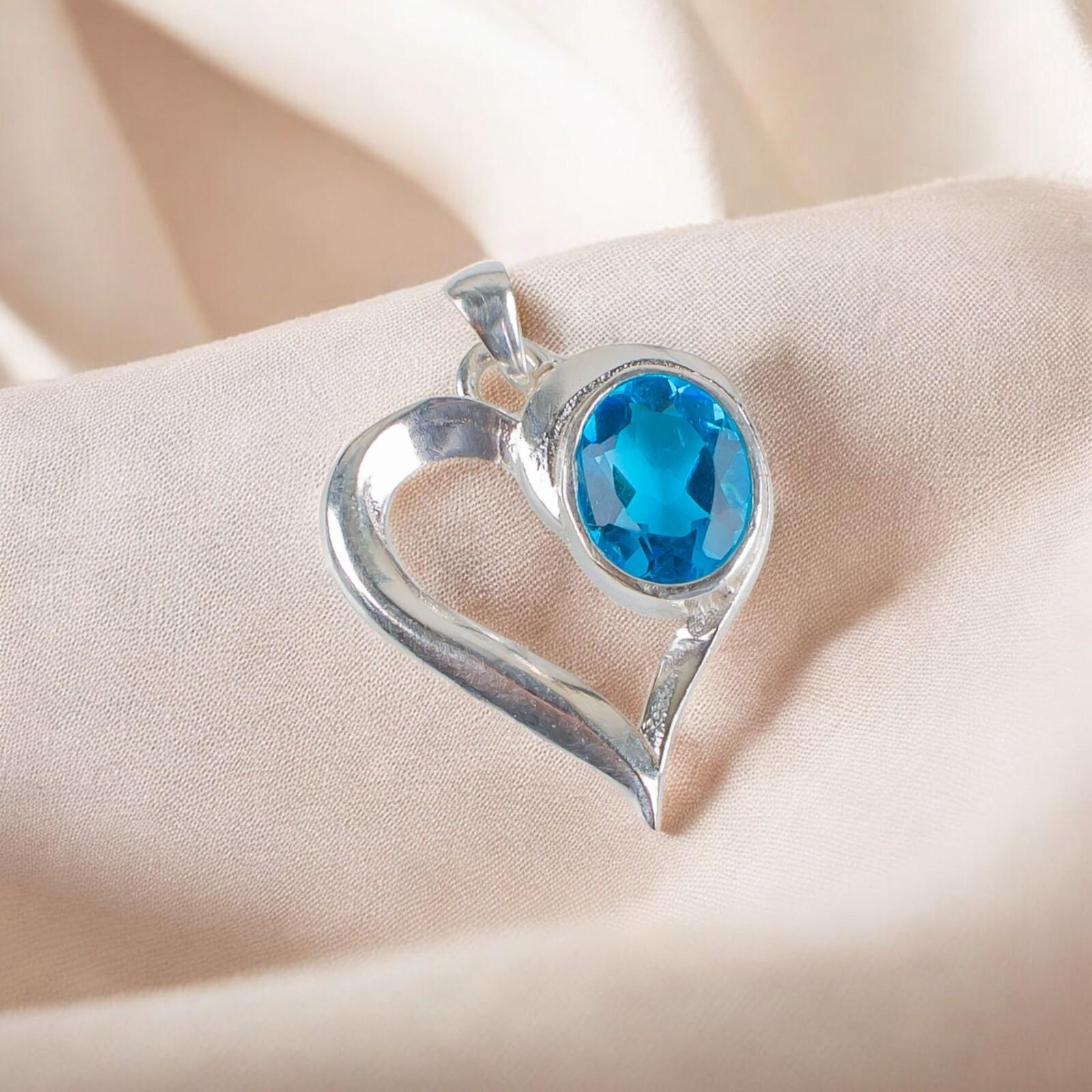 Swiss Blue Topaz Gemstone 925 Sterling Silver Jewelry Necklace Pendant For Her CP-5-3
Swiss Blue Topaz Gemstone 925 Sterling Silver Jewelry Necklace Pendant For Her CP-5-3