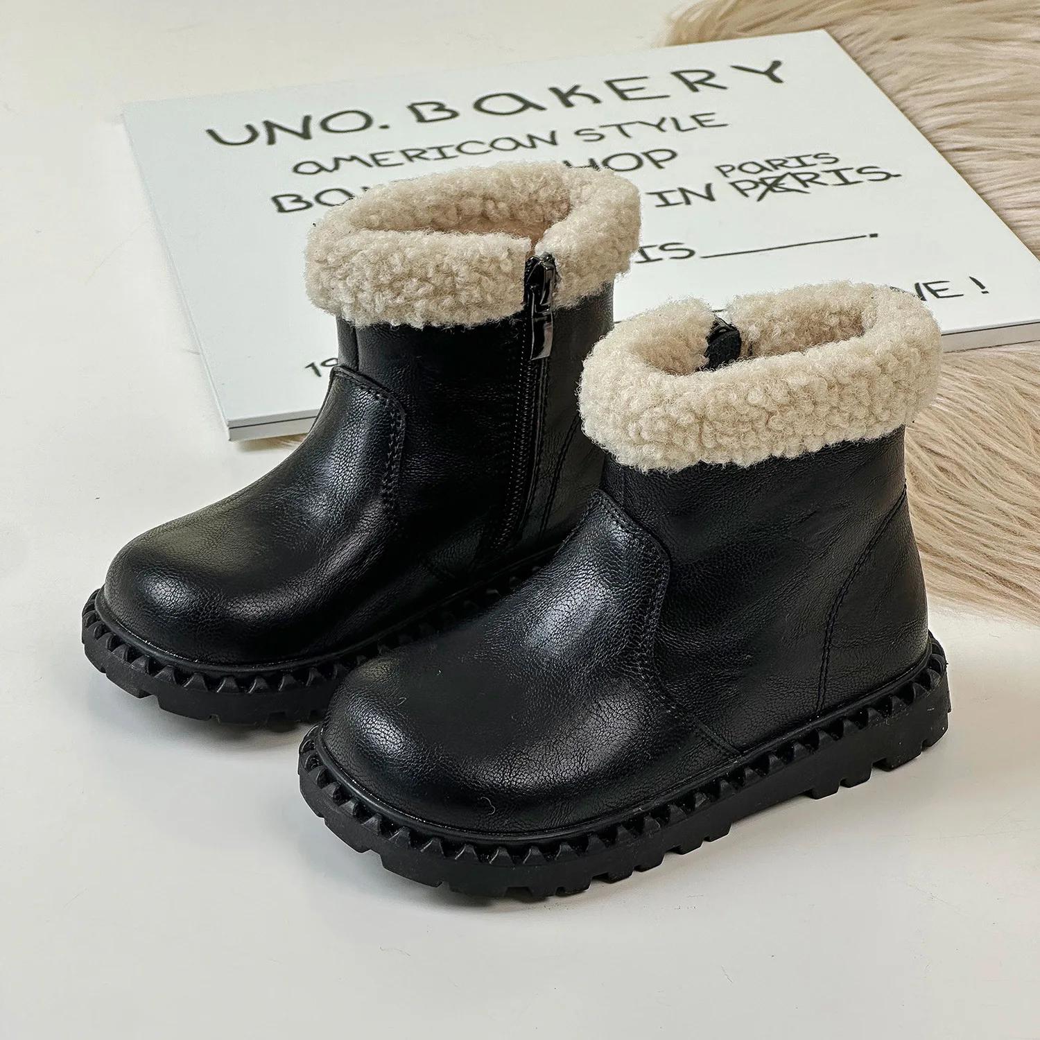 Детские кожаные ботинки зимние для мальчиков и девочек с боковой молнией на меху теплые короткие ботинки для детей ясельного возраста для студентов шерстяные теплые хлопковые ботинки 26 чёрный